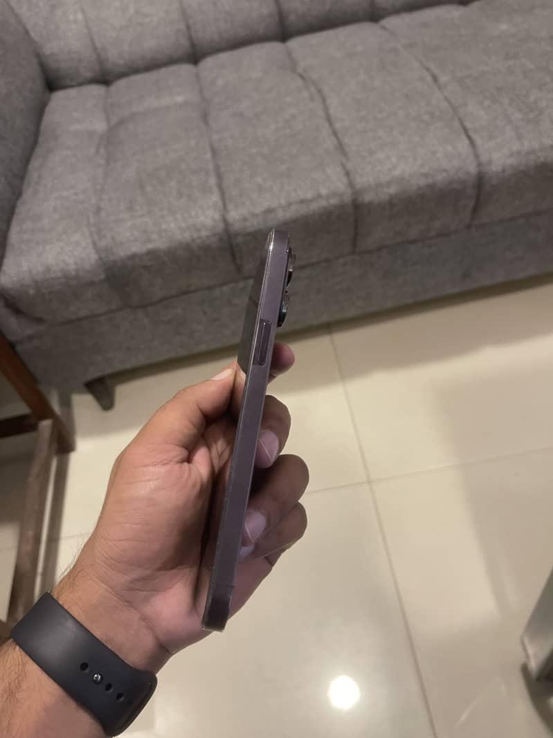 Apple iPhone 14 Pro Max 2