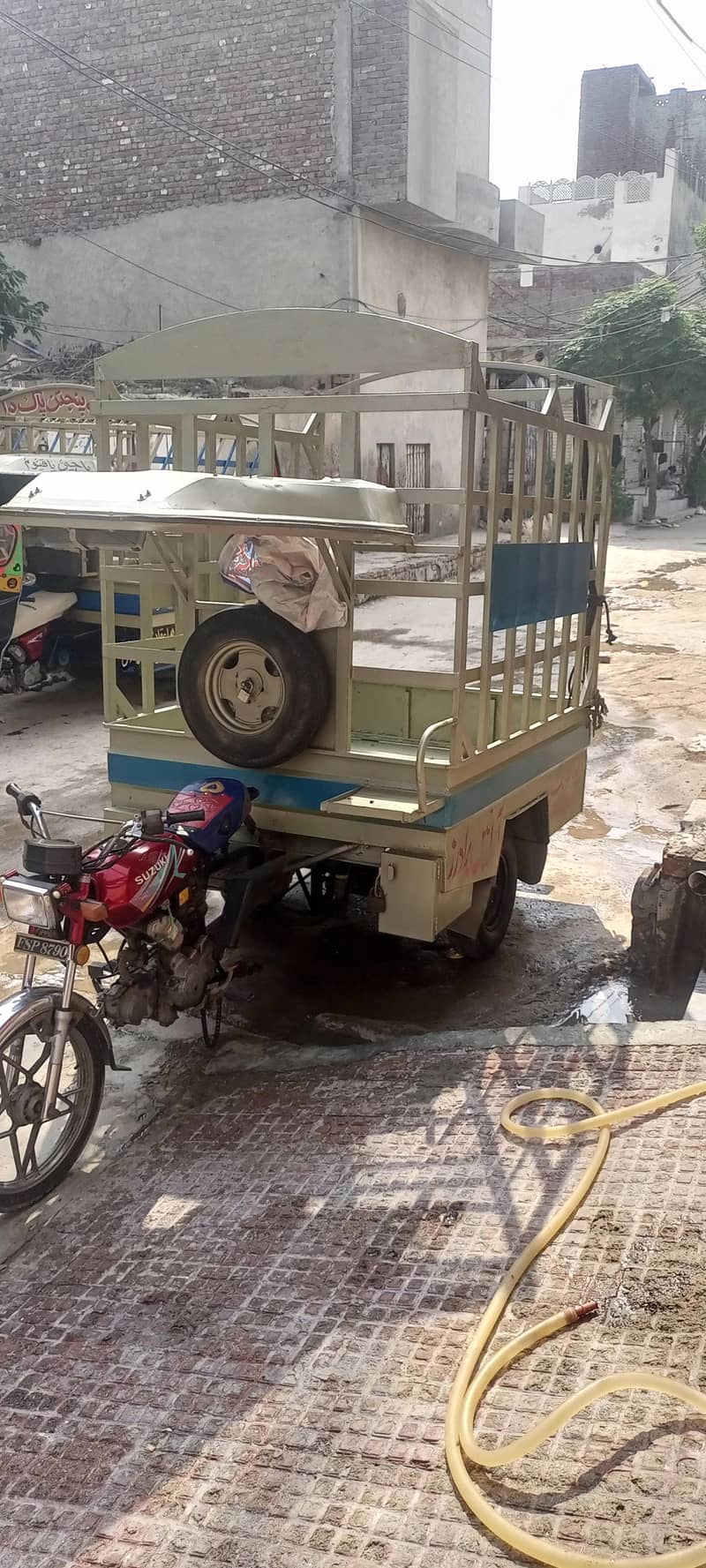 Loader riksha 3