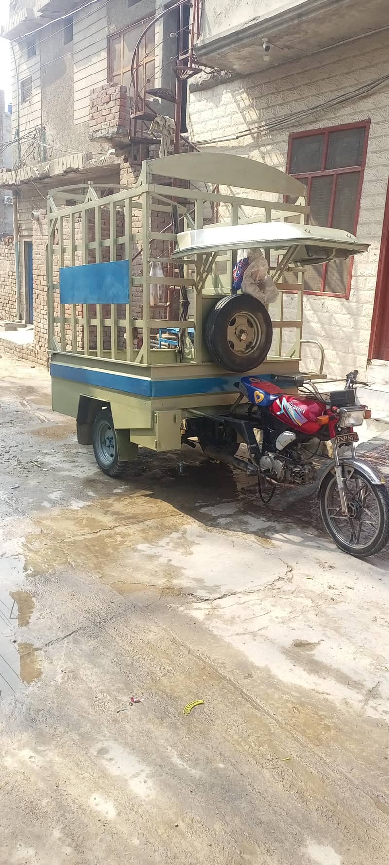 Loader riksha 6