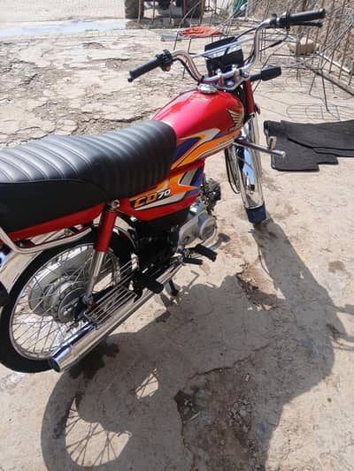 single handeed use . bicke CD 70 In Vip Condition for sale
