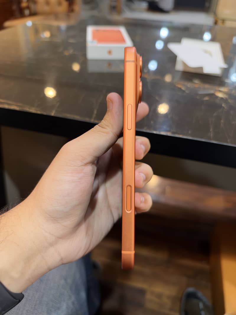 Iphone 17 pro max 1
