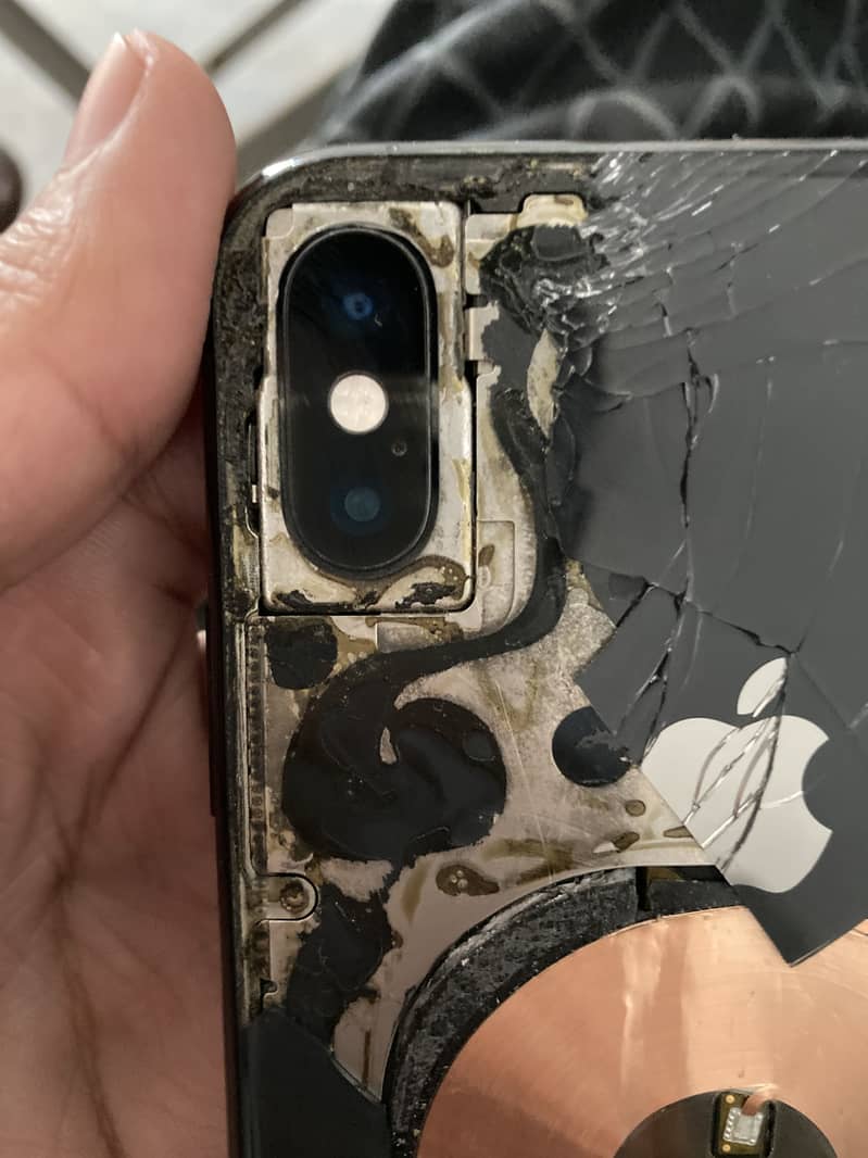 Apple iPhone XS Max 9