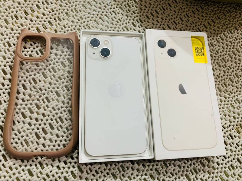 Apple iPhone 13 0
