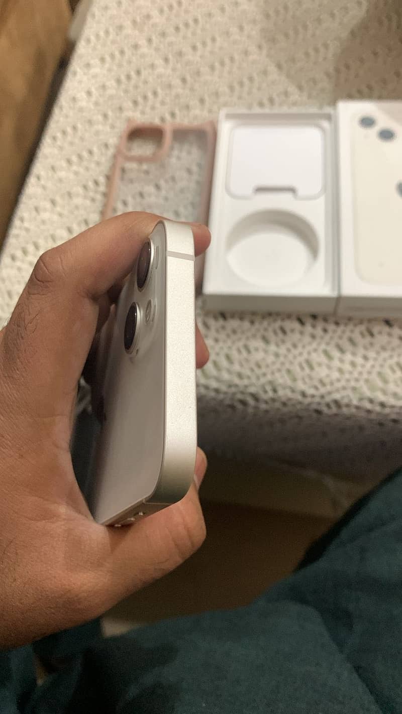 Apple iPhone 13 3