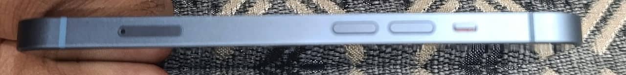 Apple iPhone 14 4