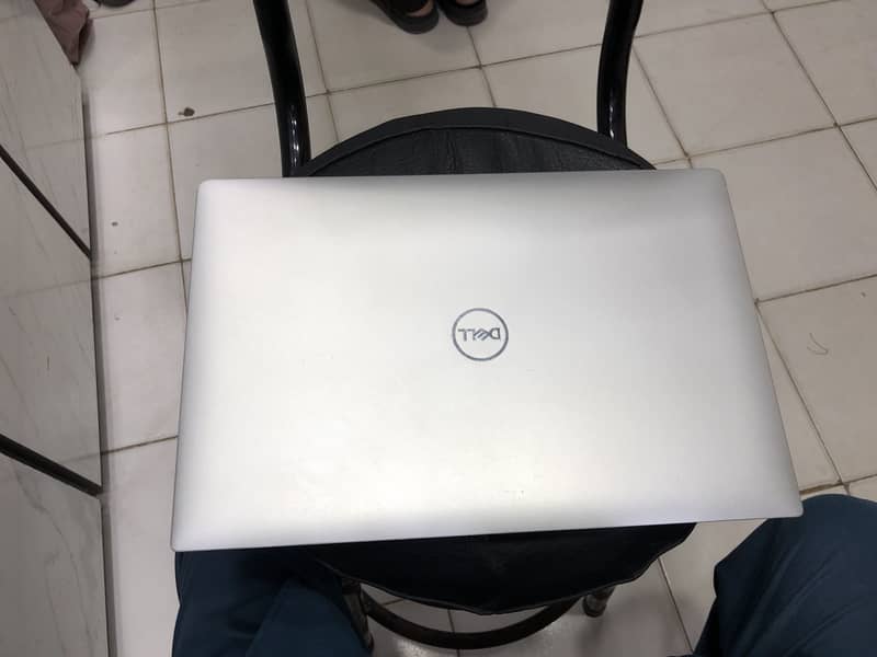 Dell pression 5530 1