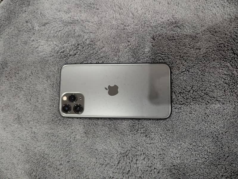 Apple iPhone 11 Pro 1