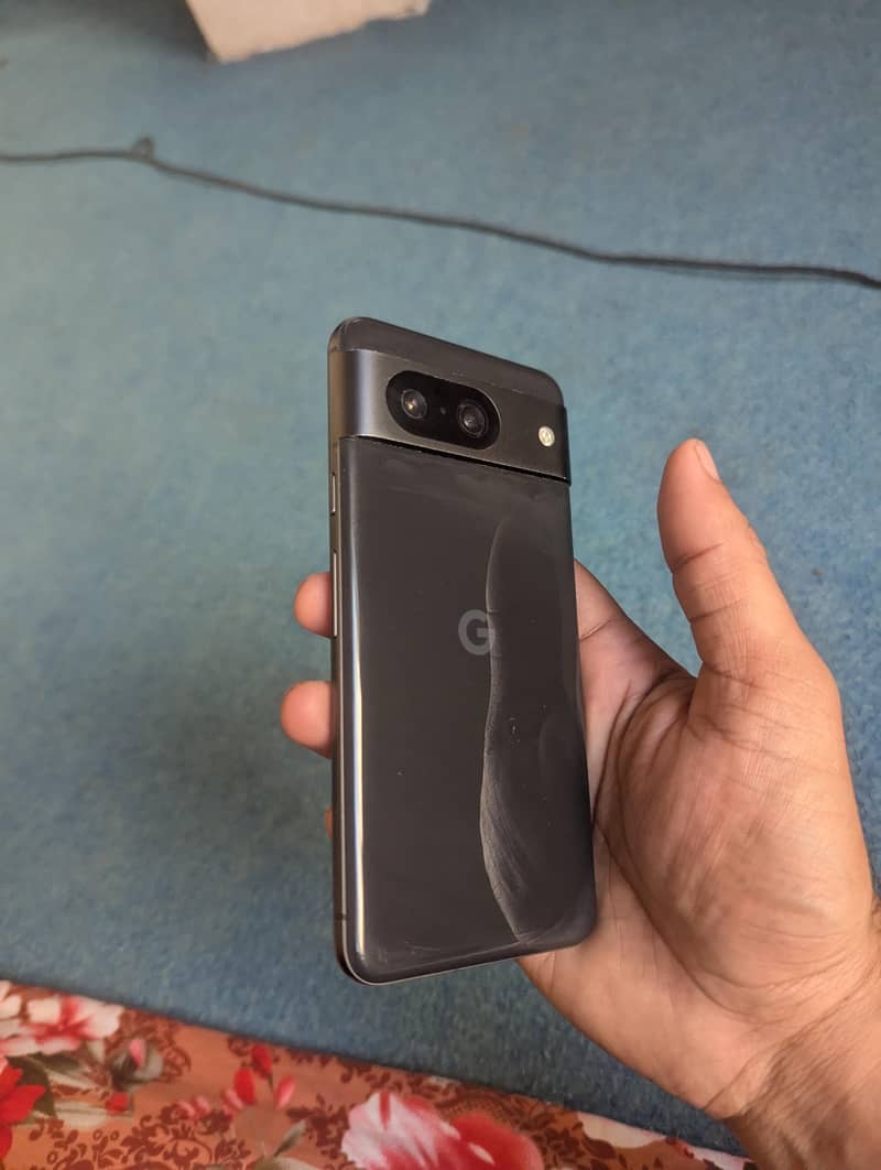 Google Pixel 8 1