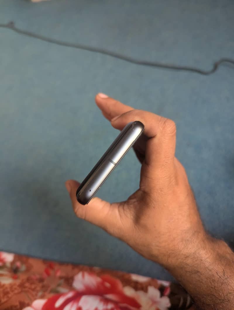 Google Pixel 8 5