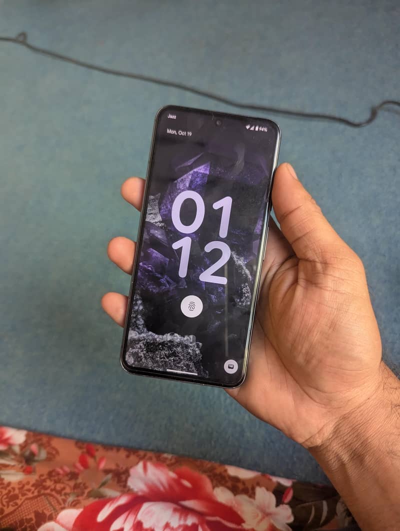 Google Pixel 8 6