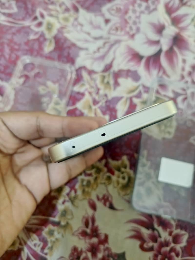 OPPO A6 7