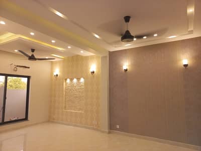 5 MARLA BRAND NEW HOUSE FOR SALE IN ETIHAD TOWN RAIWIND ROAD LAHORE.