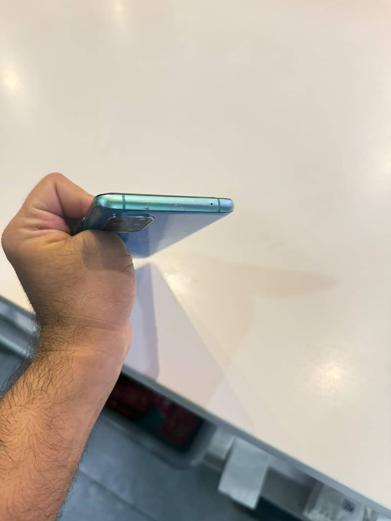 One Plus 8T 4