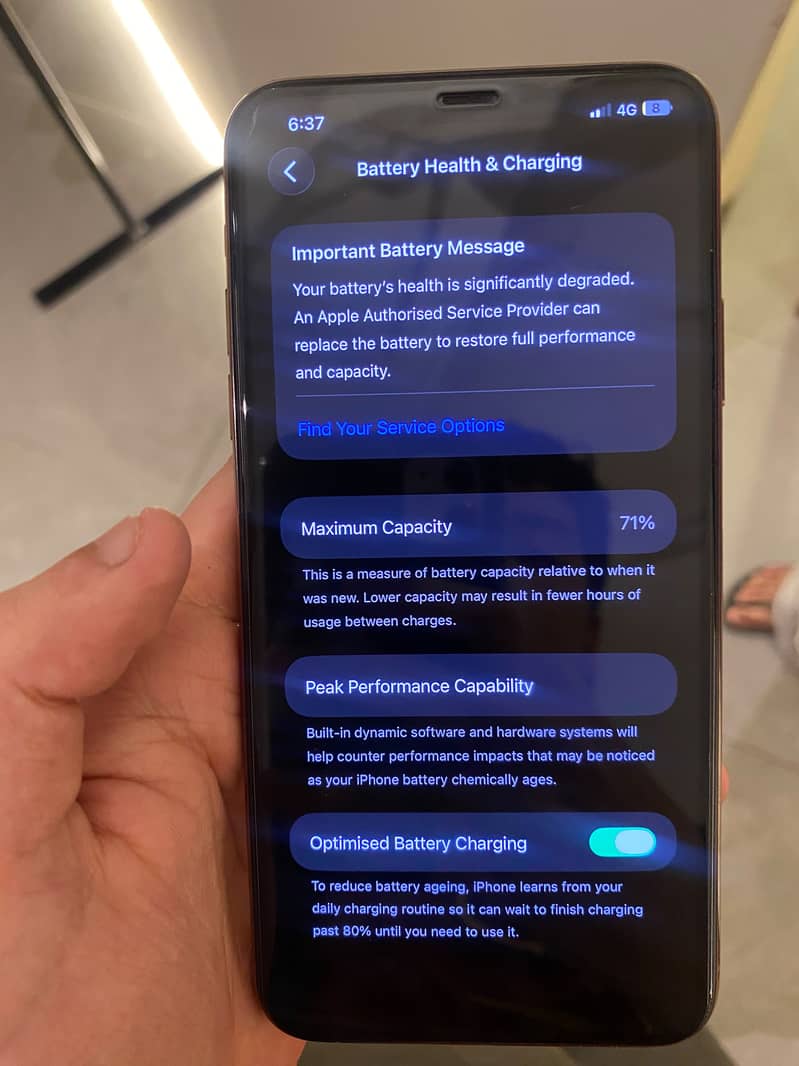 Apple iPhone 11 Pro Max 4