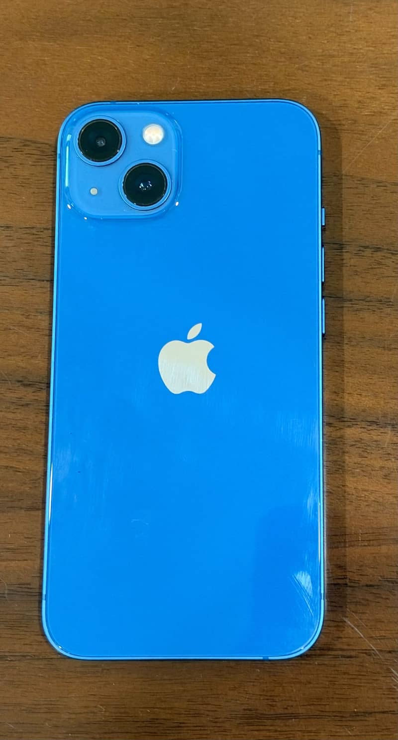 Apple iPhone 13 0