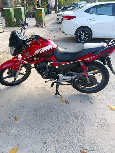 Honda CBR 150R 2023