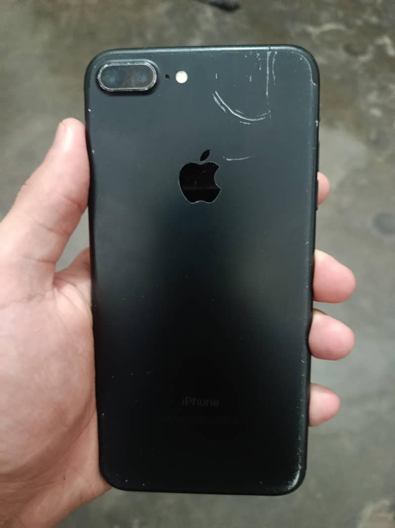 Apple iPhone 7 Plus 4