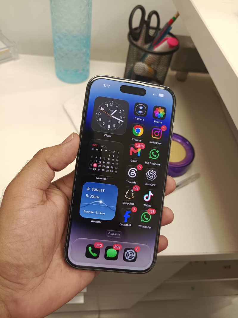 Apple iPhone 14 Pro 0