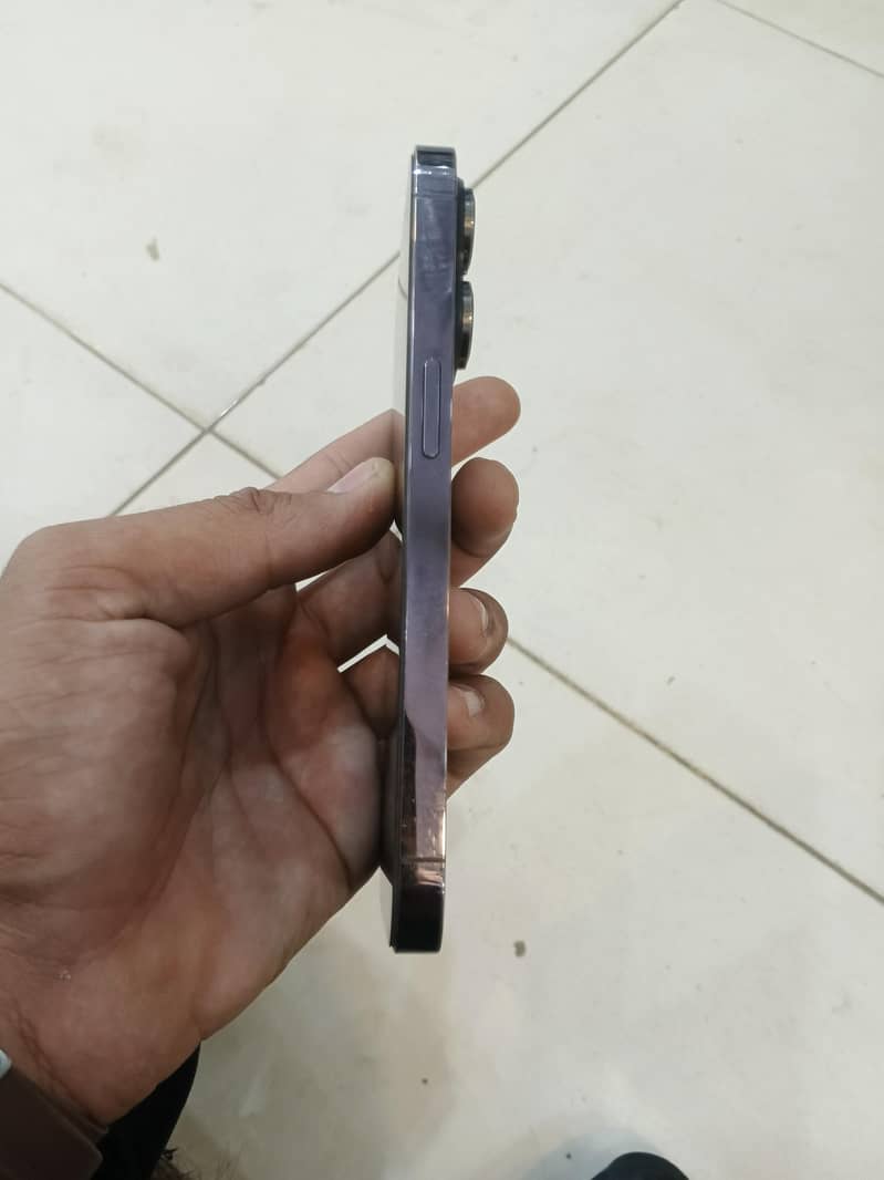 Apple iPhone 14 Pro 4