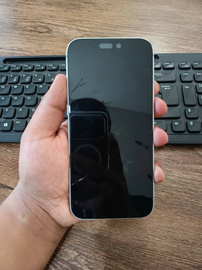 Apple iPhone 17 Pro Max 1