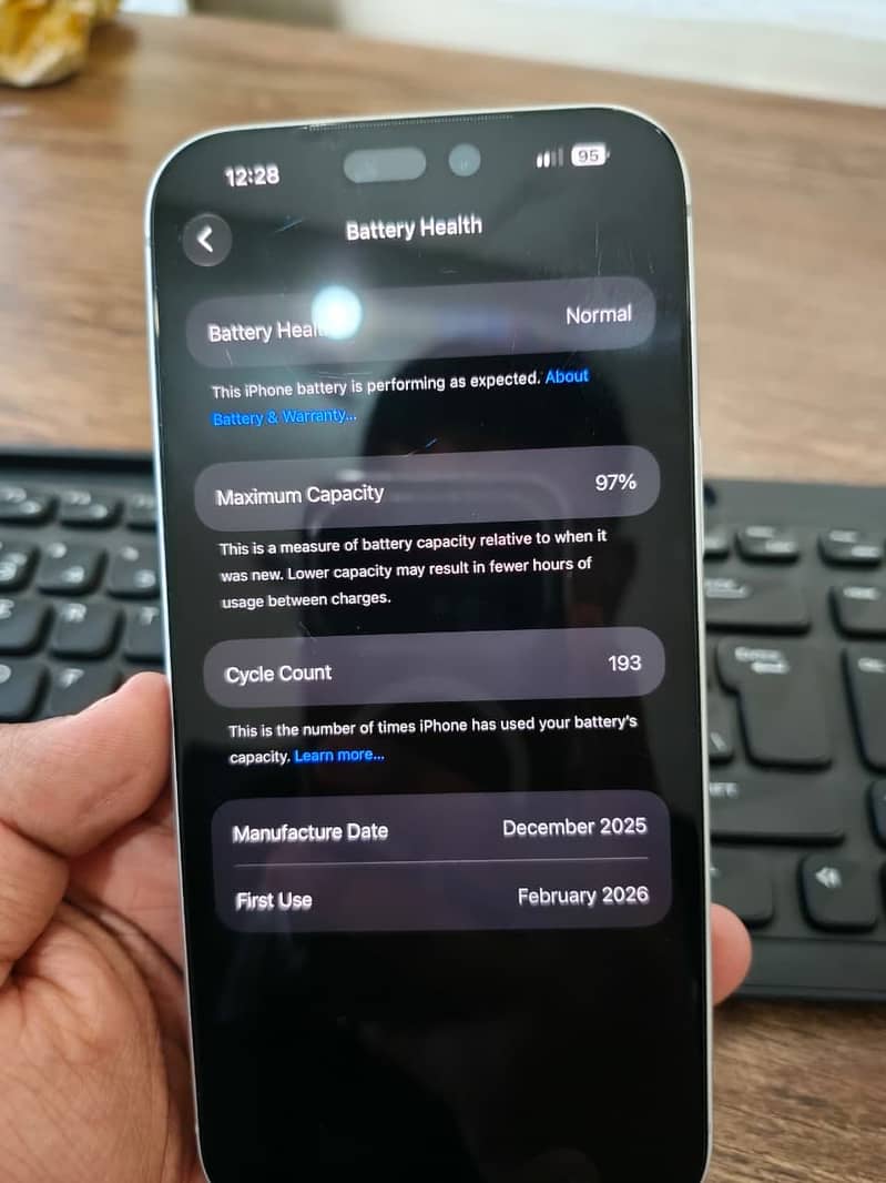 Apple iPhone 17 Pro Max 3