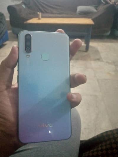 Vivo Y17