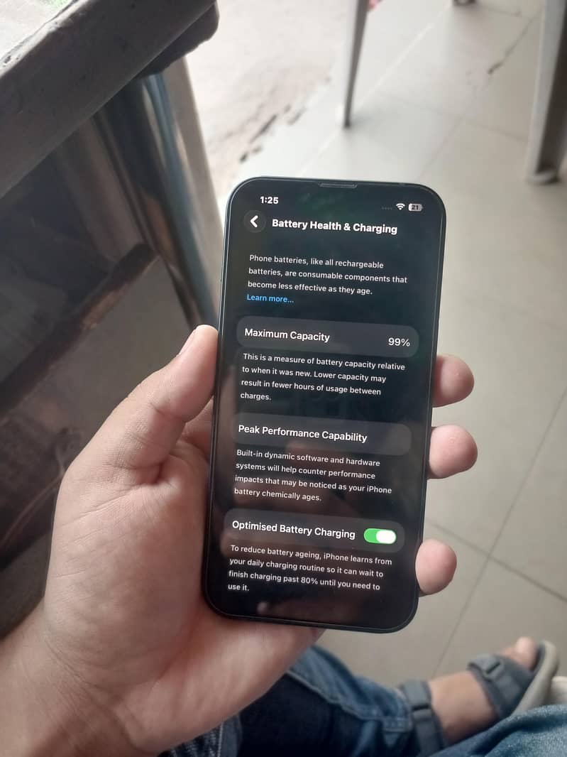 Apple iPhone 13 5