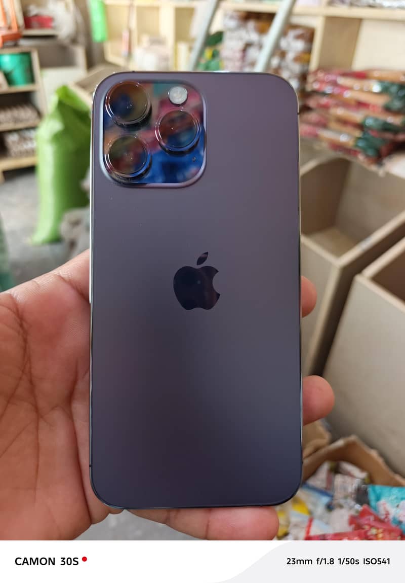 Apple iPhone 14 Pro Max 0