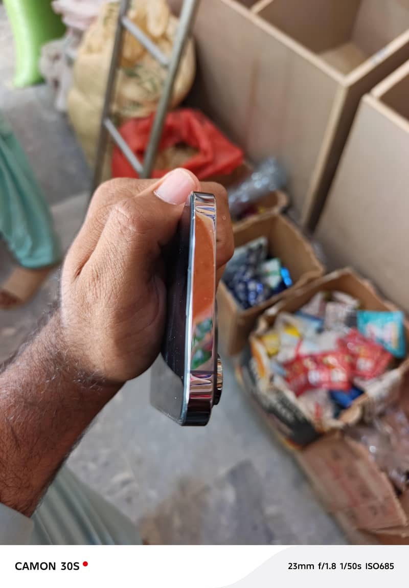Apple iPhone 14 Pro Max 4
