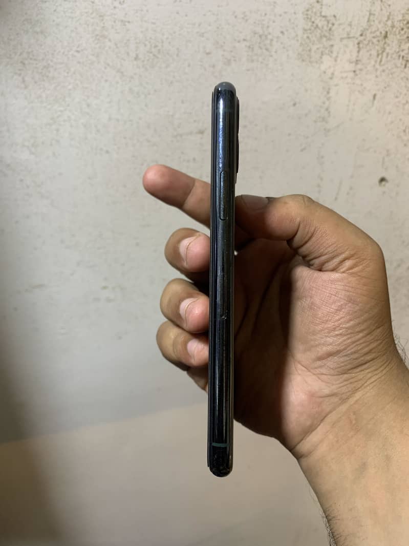 Apple iPhone 11 Pro 0