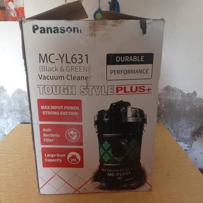 Panasonic 25l vaccum cleaner - MC  YL631