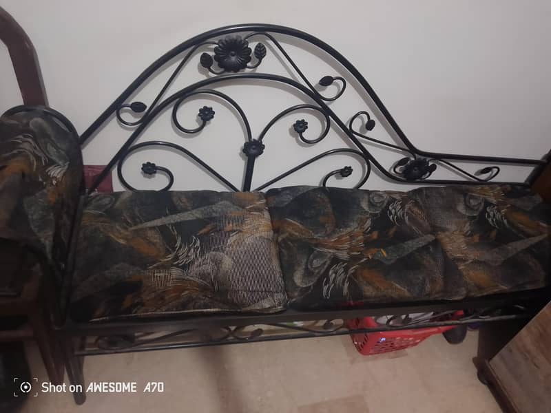 iron sofa 2