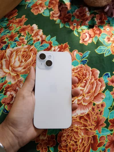 Apple iPhone 15
