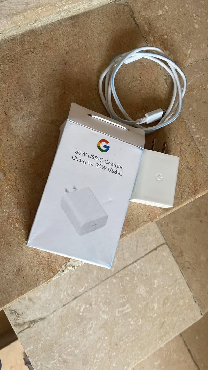 Google Pixel 7 Pro 12/128  With 30w Fast Charger 5