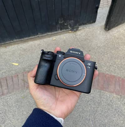 Sony A7lll box & charger battery German