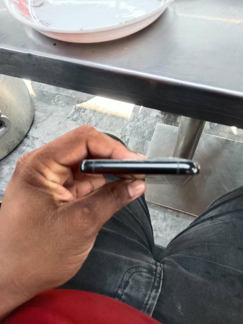 One Plus 9 Pro 6