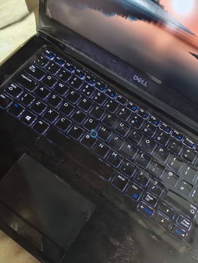 Dell Latitude Core i7 (8th Generation) - 8GB RAM / 256GB SSD
