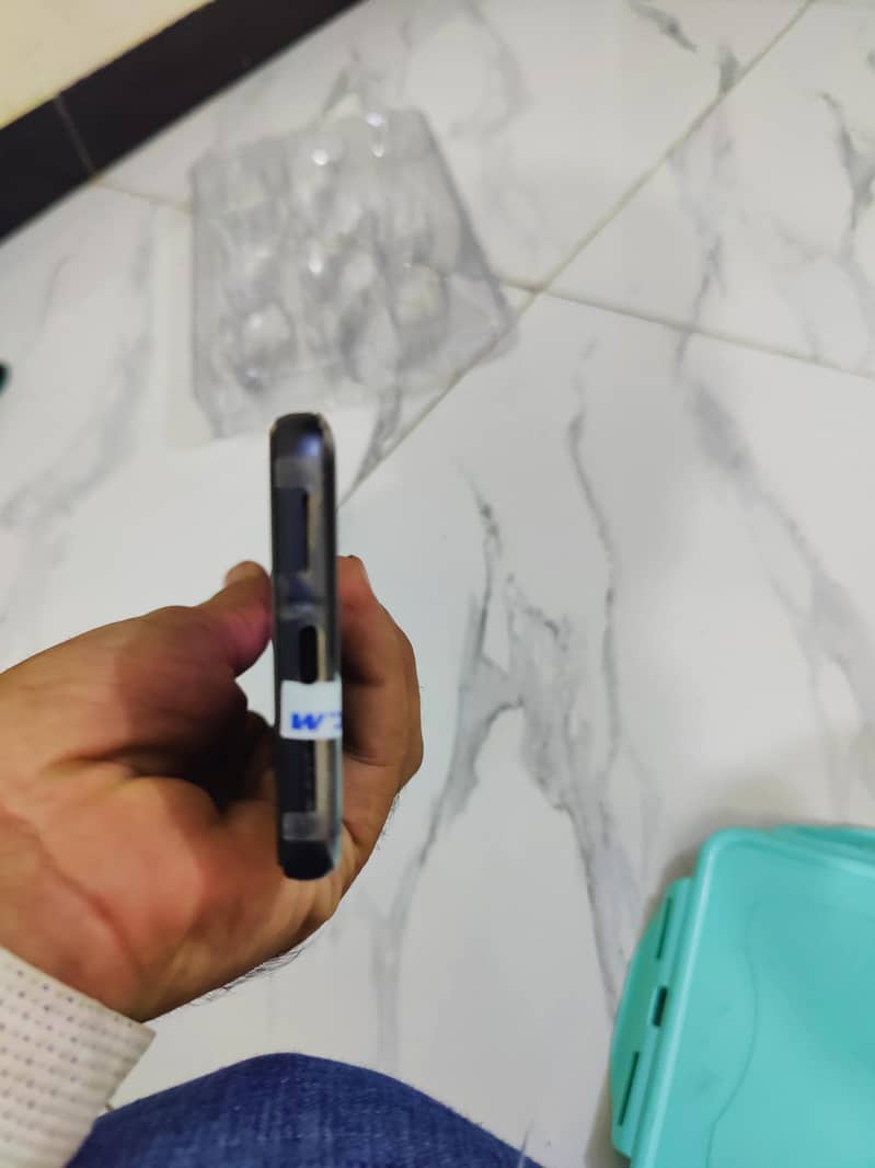 Google Pixel 8 2