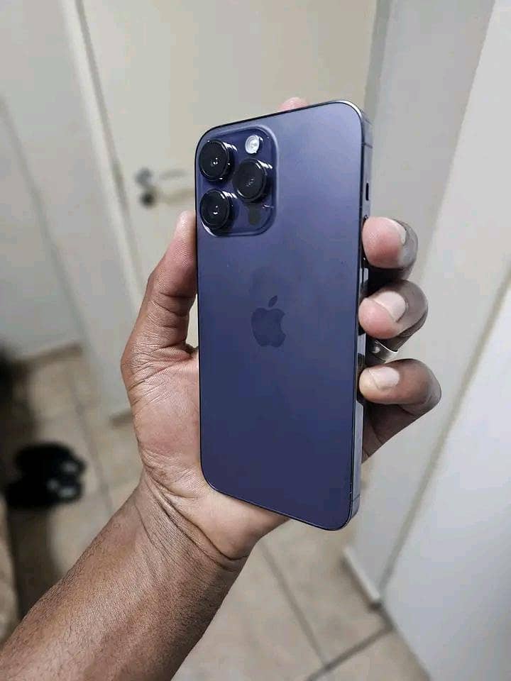 Apple iPhone 14 Pro Max 1