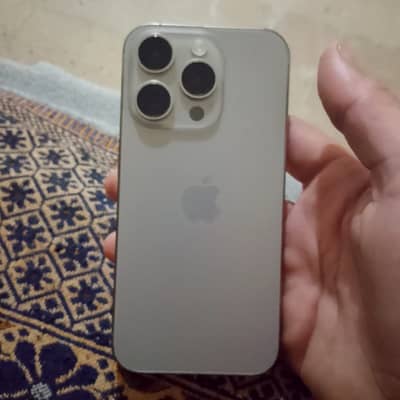 Apple iPhone 15 Pro