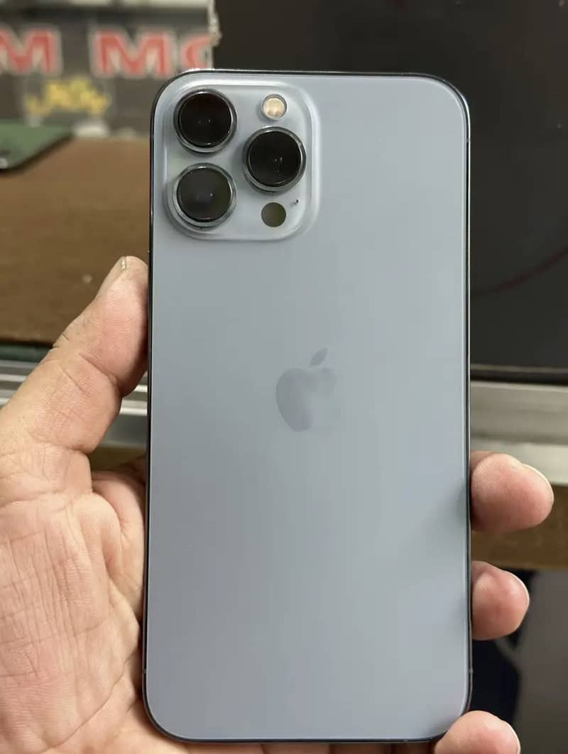 Apple iPhone 13 Pro Max 0