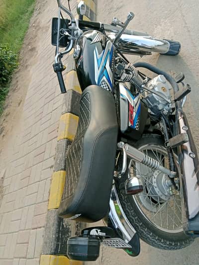 Honda CG 125 2025