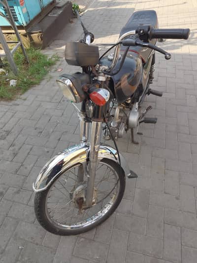 road Prince for sale 2011 model 03236256808