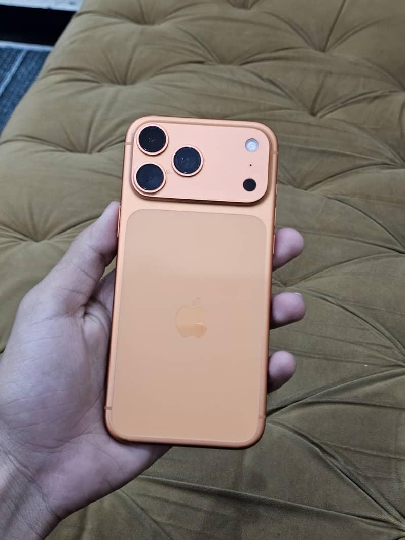 Apple iPhone 17 Pro Max 0