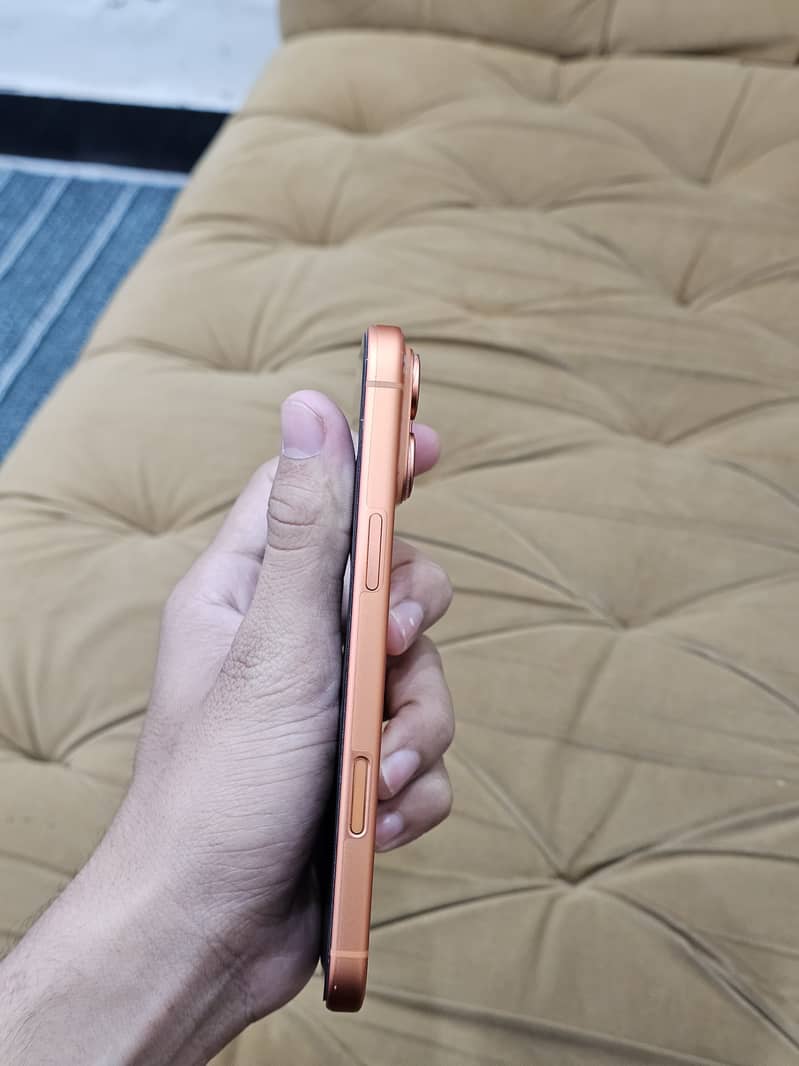 Apple iPhone 17 Pro Max 2