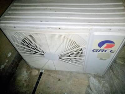 GREE 2-TON D. C INVERTER A. C
