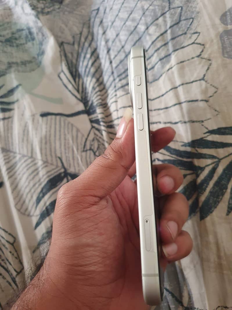 Apple iPhone 17 Pro Max 6