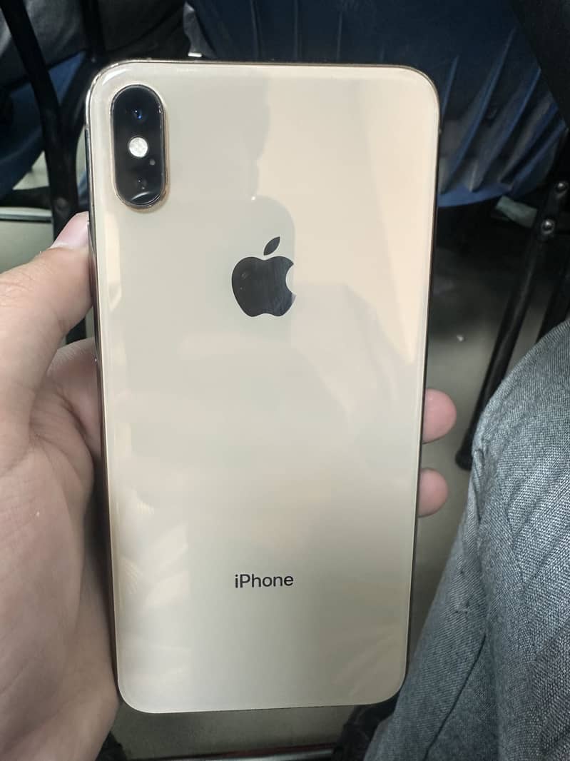 Apple iPhone XS Max 0