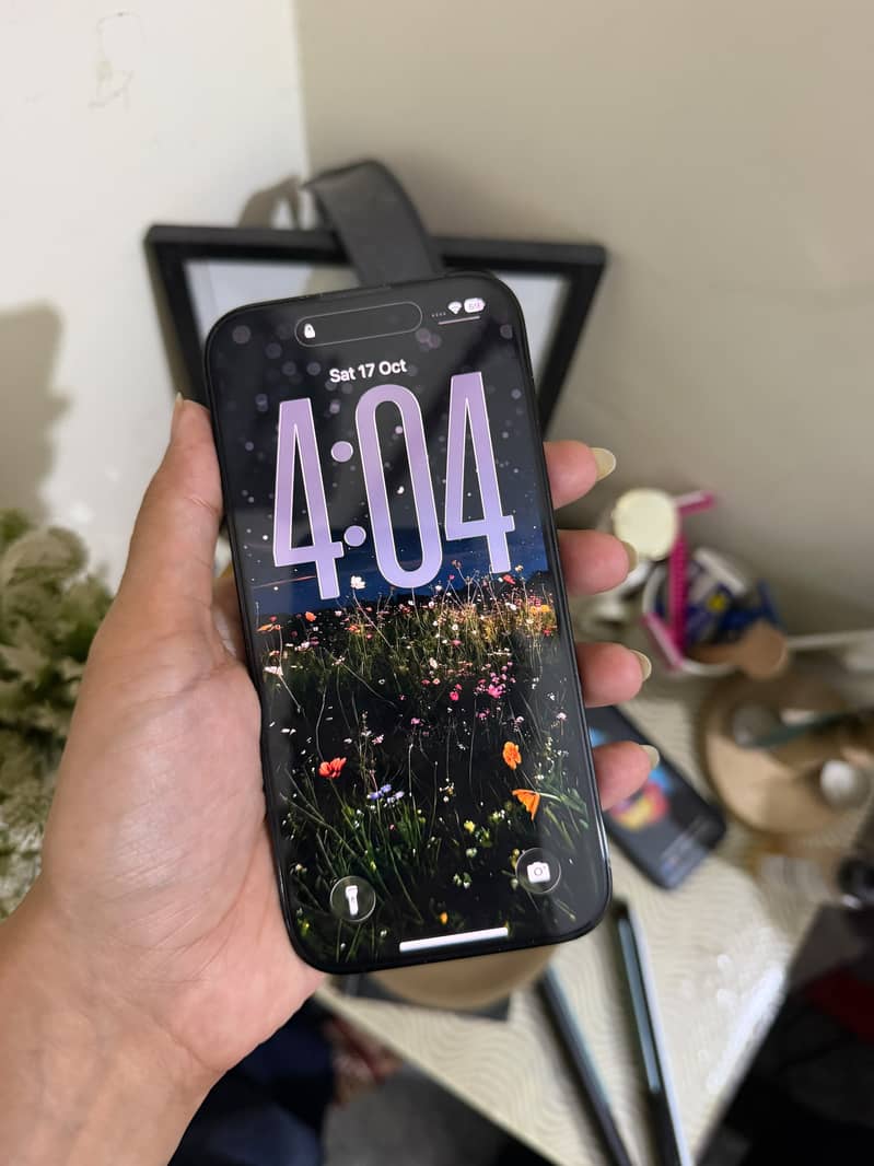 Apple iPhone 14 Pro 0