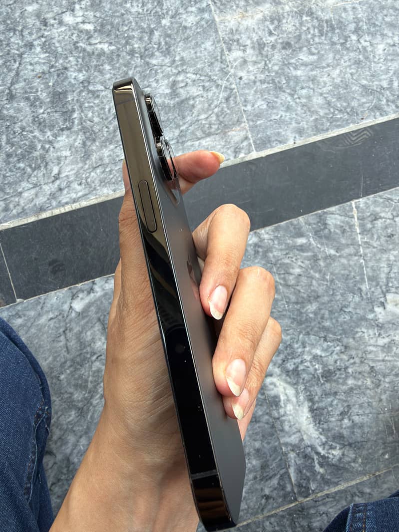 Apple iPhone 14 Pro 3